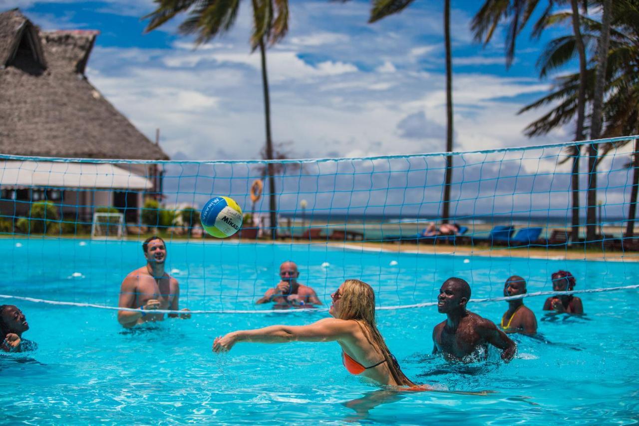 Reef Hotel Момбаса Екстериор снимка