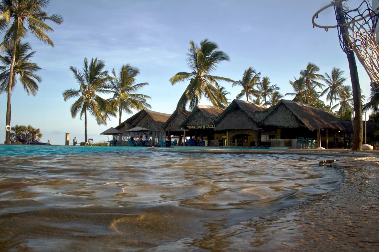 Reef Hotel Момбаса Екстериор снимка