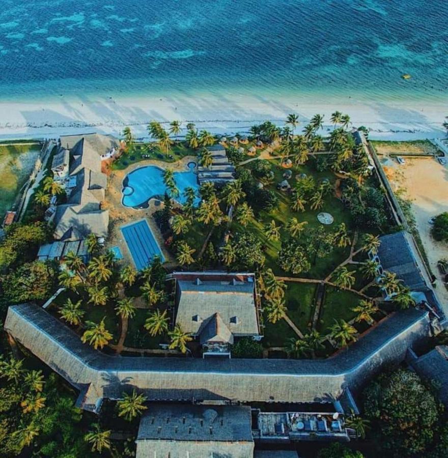 Reef Hotel Момбаса Екстериор снимка
