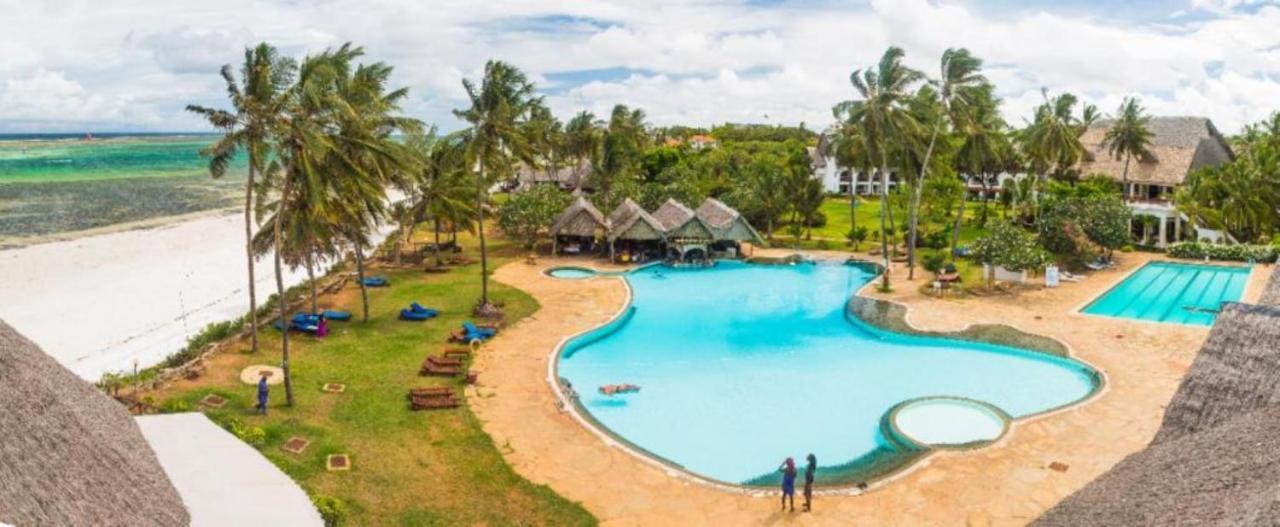 Reef Hotel Момбаса Екстериор снимка