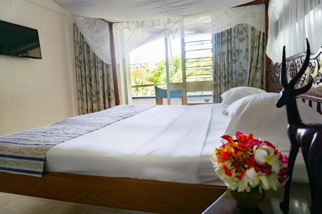 Reef Hotel Момбаса Екстериор снимка