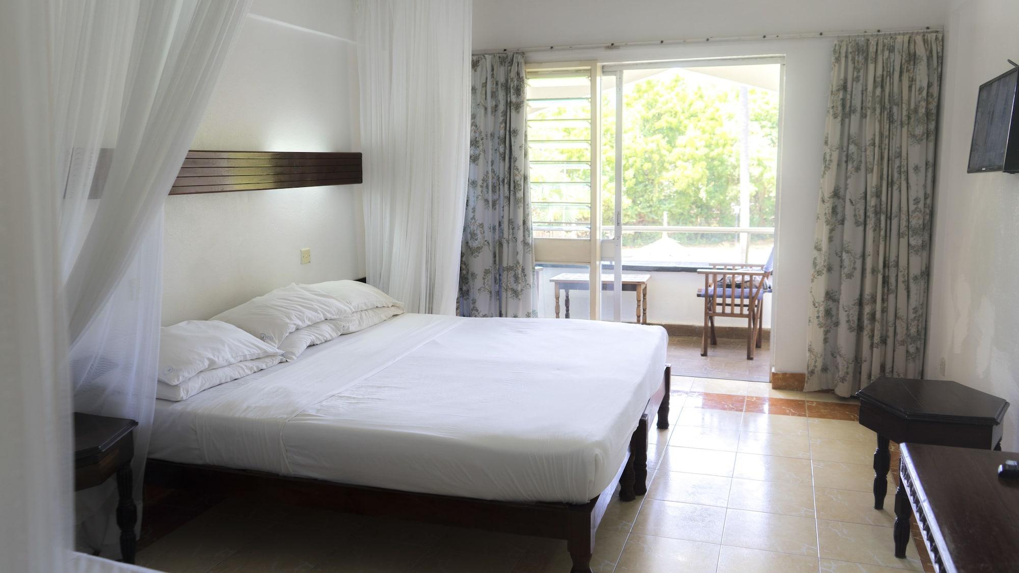 Reef Hotel Момбаса Екстериор снимка