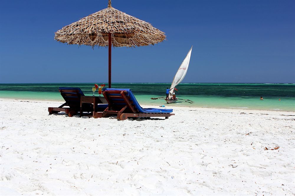 Reef Hotel Момбаса Екстериор снимка