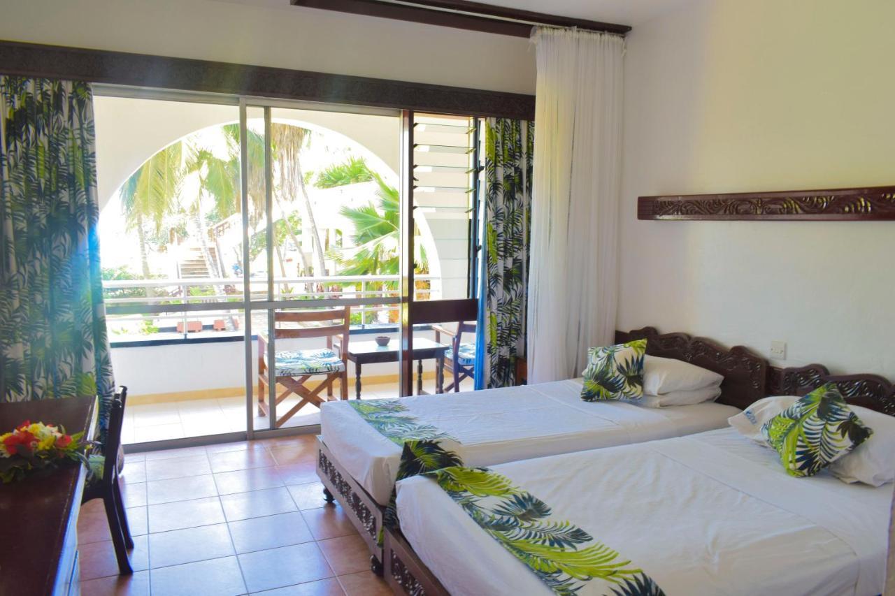 Reef Hotel Момбаса Екстериор снимка