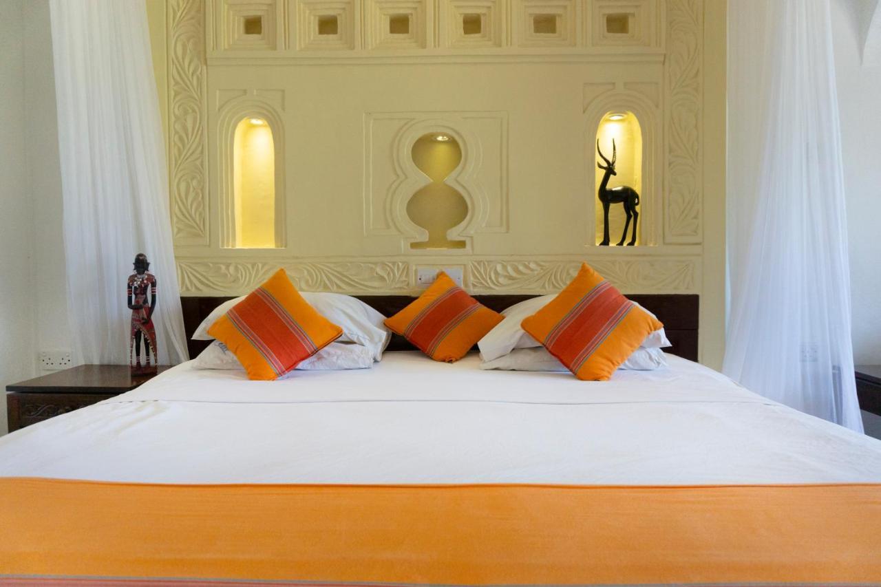 Reef Hotel Момбаса Екстериор снимка
