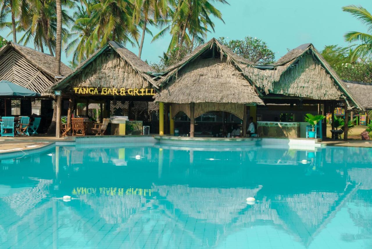 Reef Hotel Момбаса Екстериор снимка